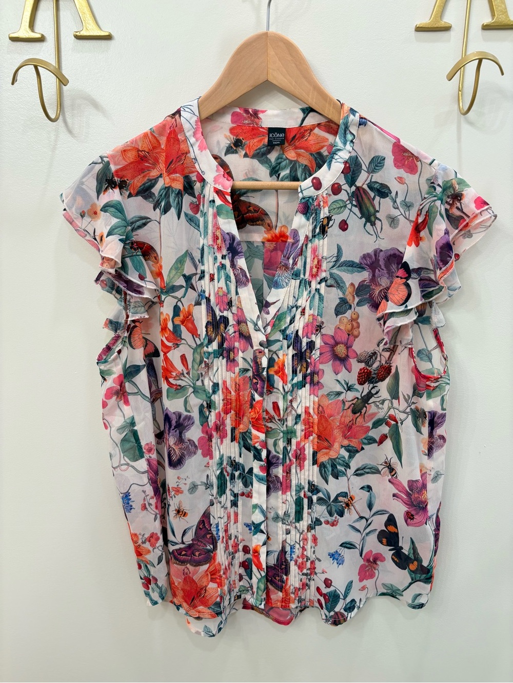 Floral Pintuck Flutter-Sleeve Blouse in White with Multicolor Print